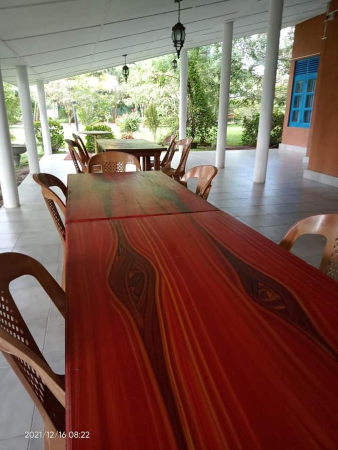 Serenity Lake Resort Yala Tissamaharama Exterior foto